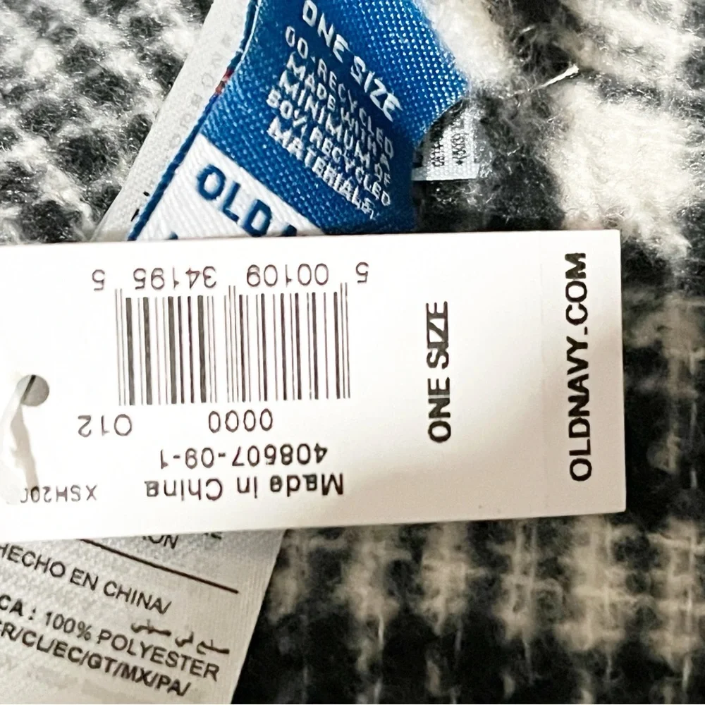 Old Navy Academia Black and White‎ Checkered Scarf